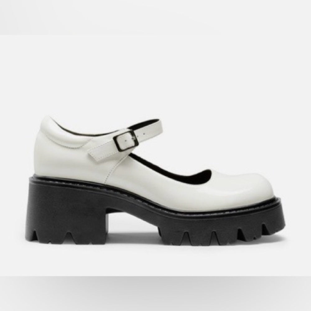 NWT White Platform Mary Jane Shoes black chunky lug heel shoes NEW